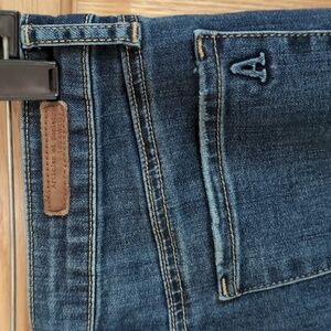 Sz 28 Articles of Society Skinny Jeans